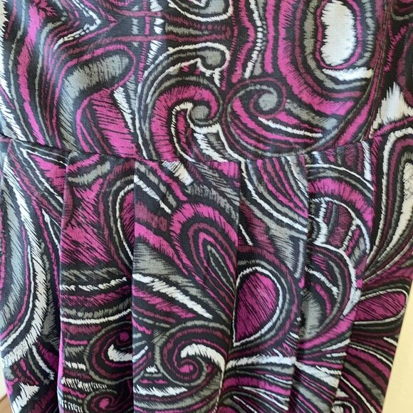 Apt 9 Blouse Women’s Size Small Gray Purple Black Ruffled Pleated Lined - Picture 3 of 11